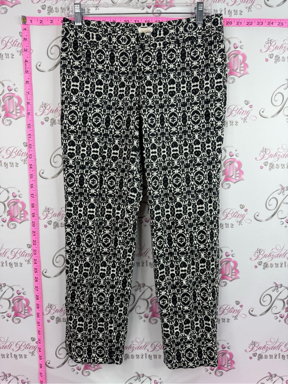Laundry By Shelli Segal pants Aztec Black and White Geometric Print Pants